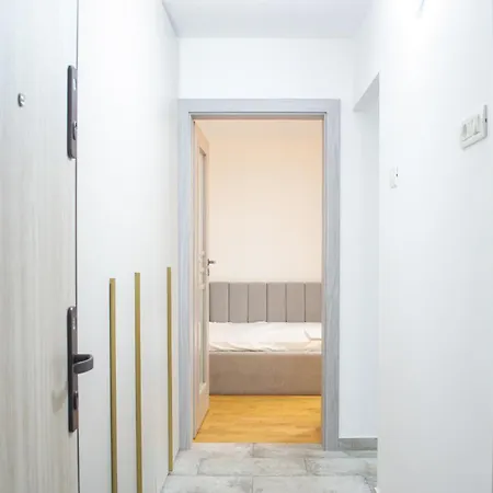 National Arena Mega Mall Mirina Бухарест