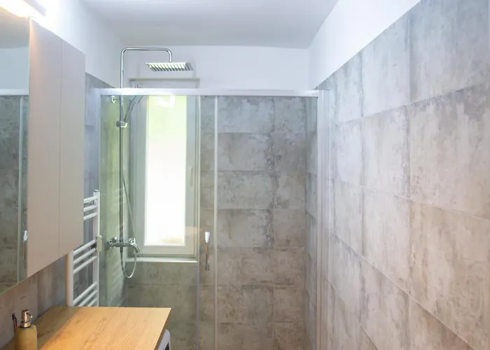 National Arena Mega Mall Mirina *