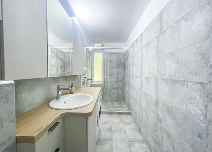 National Arena Mega Mall Mirina